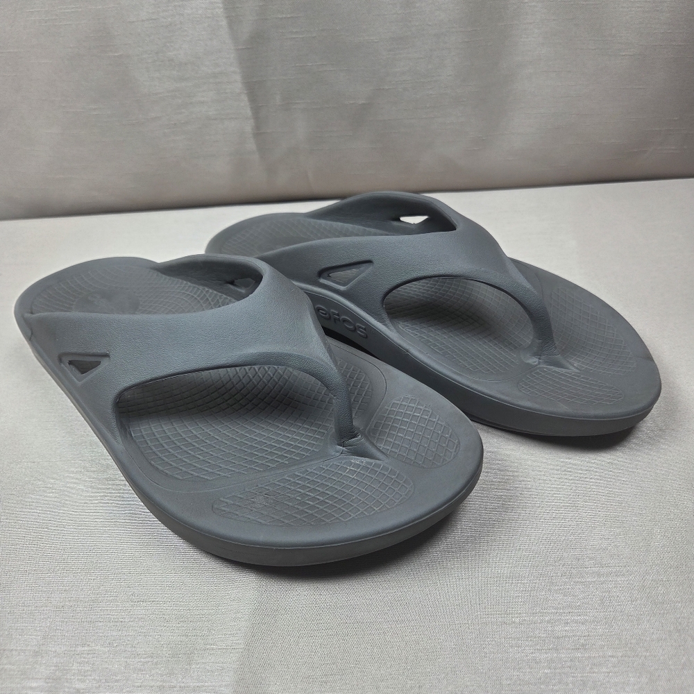 OOfos Flip Flop Sandals Women 10 Original Recovery Shoes Black Toe Thong Slip On